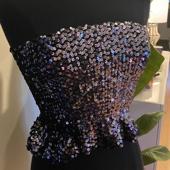 Super Stretchy Sequin Tube Top - Picture 2 of 5